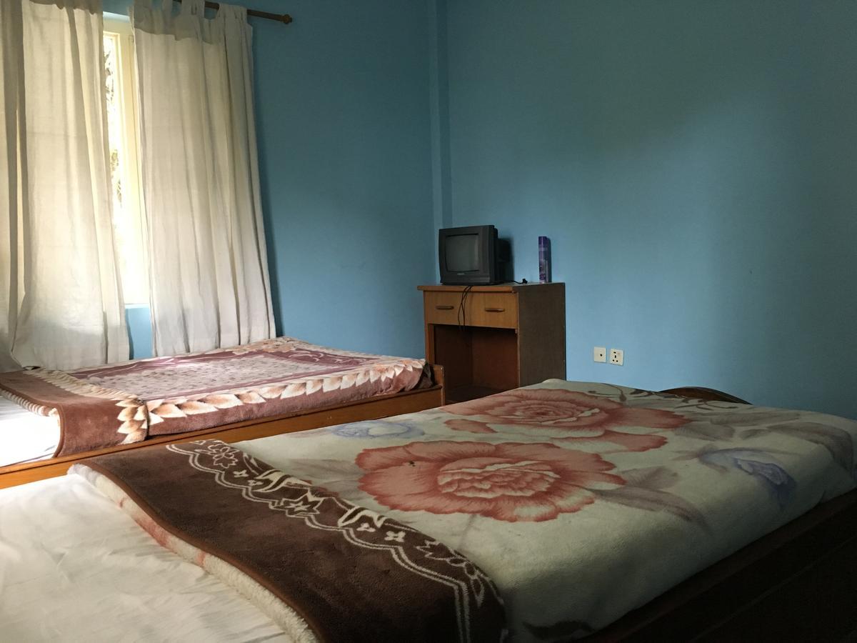 Hotel Pokhara International Exteriör bild